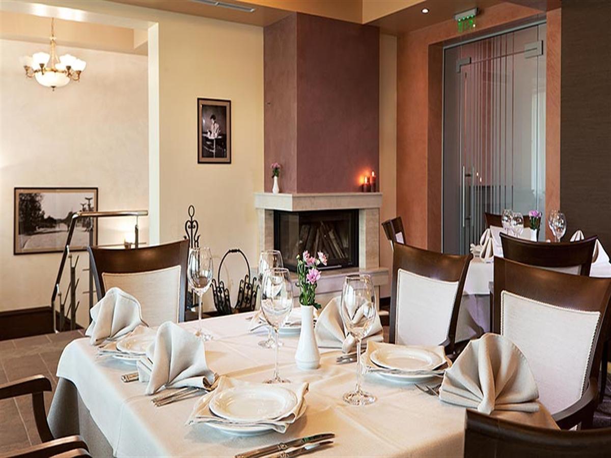 Hotel Villa Kaylaka Pleven Extérieur photo